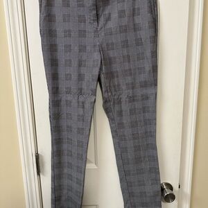 Adrienne Vittadini Gray Ankle Pants